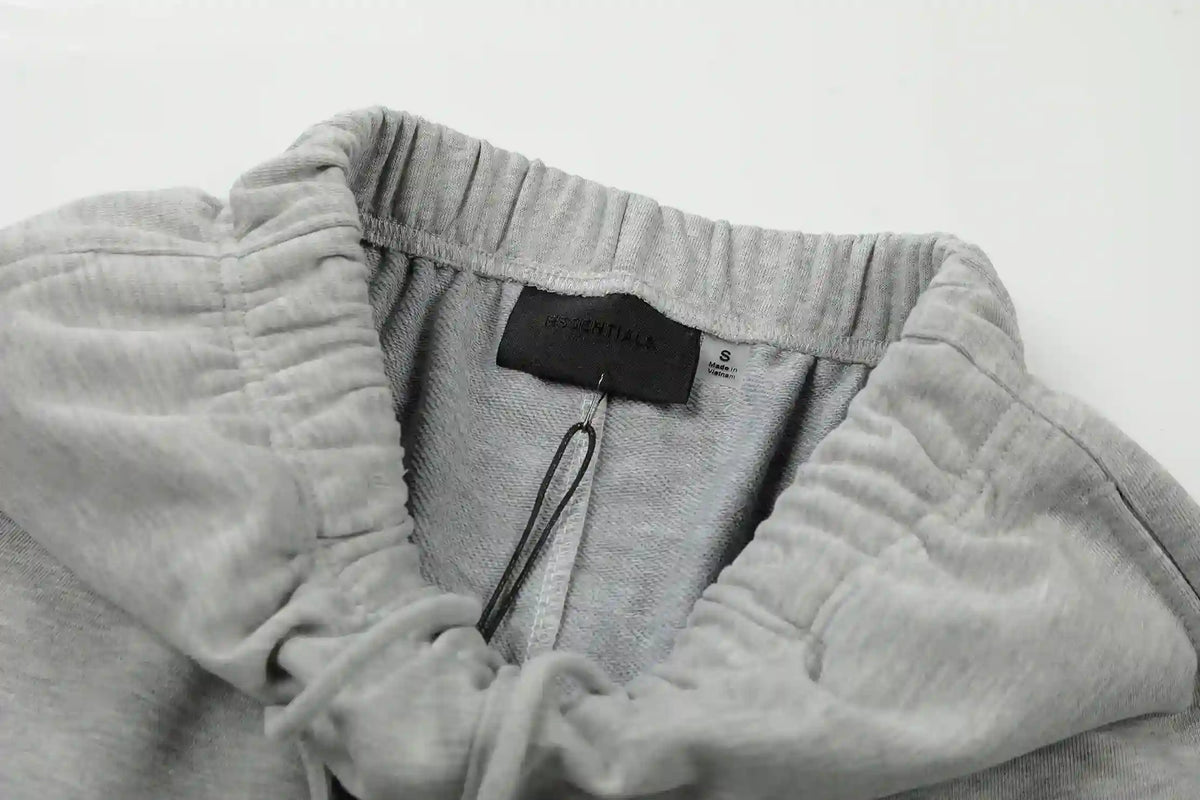 Fear of God Essentials Shorts – Light Grey Fleece