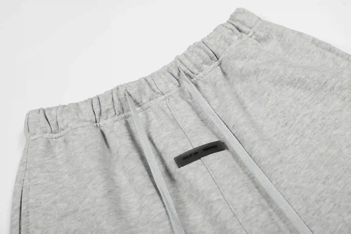 Fear of God Essentials Shorts – Light Grey Fleece