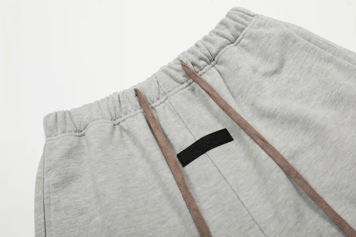 Fear of God Essentials Shorts – Light Grey Fleece