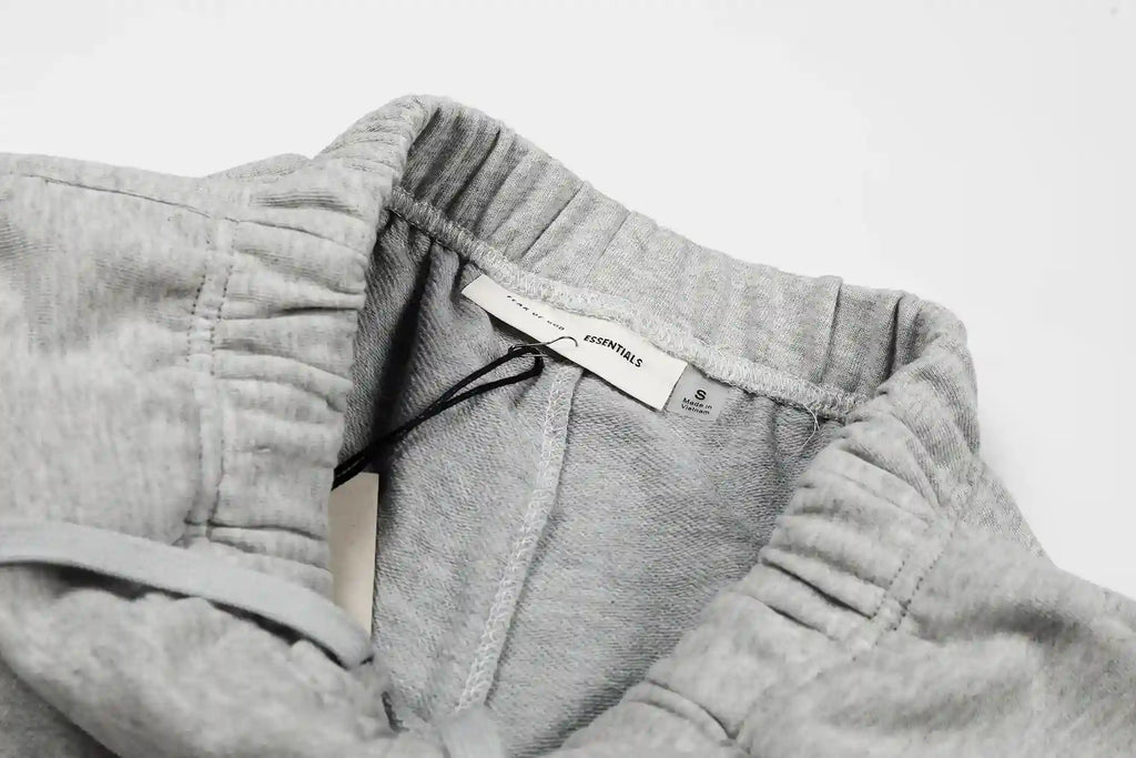 Fear of God Essentials Shorts – Light Grey Fleece