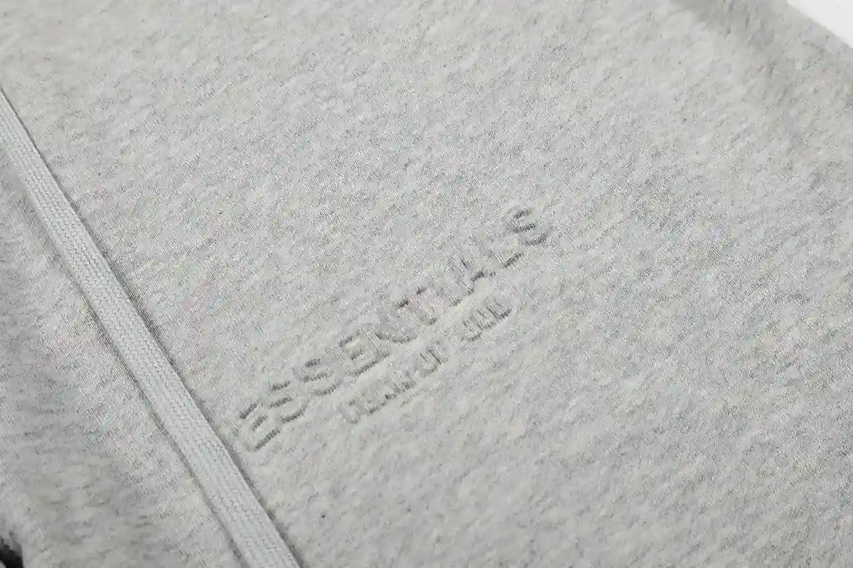 Fear of God Essentials Shorts – Light Grey Fleece