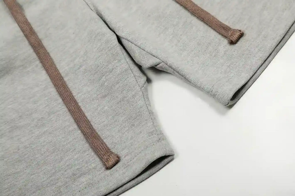 Fear of God Essentials Shorts – Light Grey Fleece