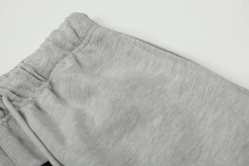Fear of God Essentials Shorts – Light Grey Fleece