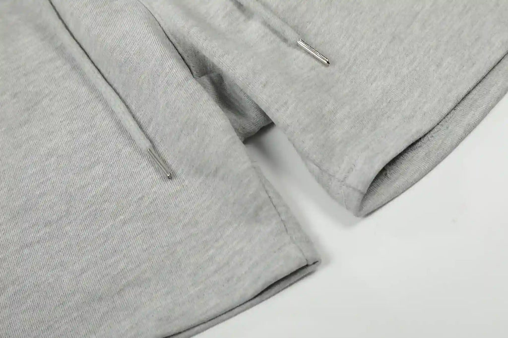 Fear of God Essentials Shorts – Light Grey Fleece
